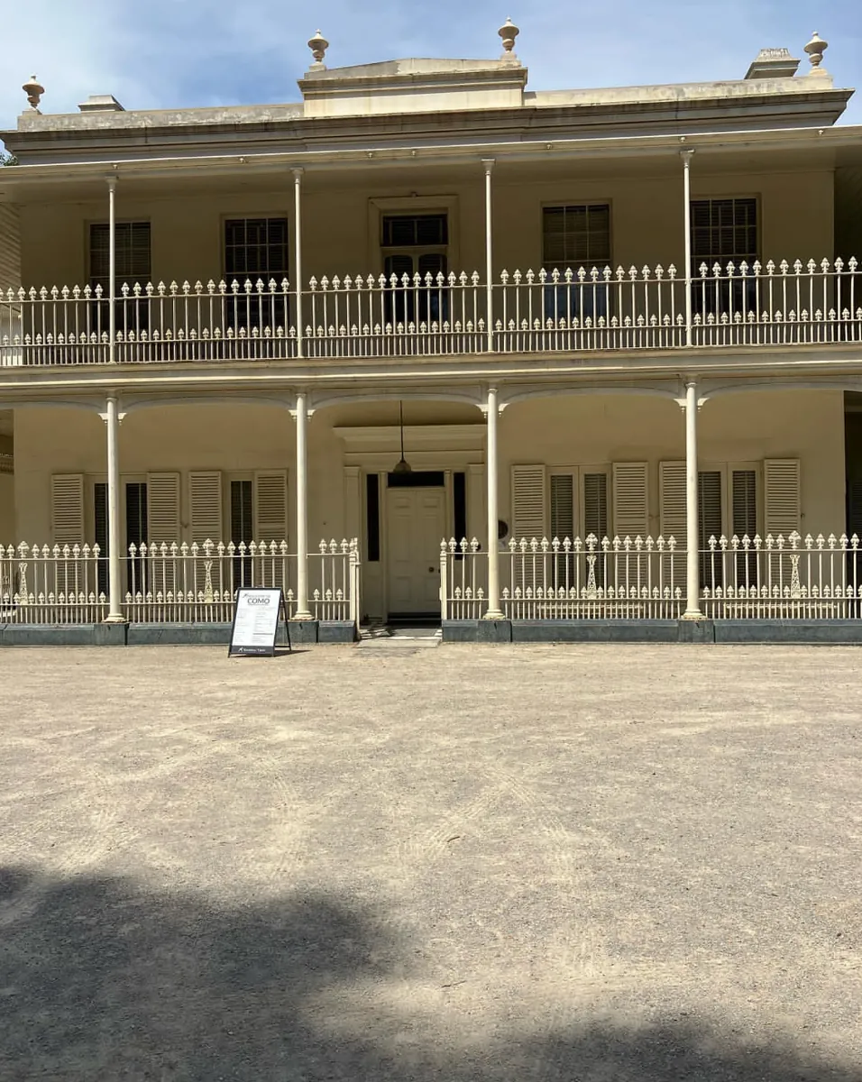 Como House