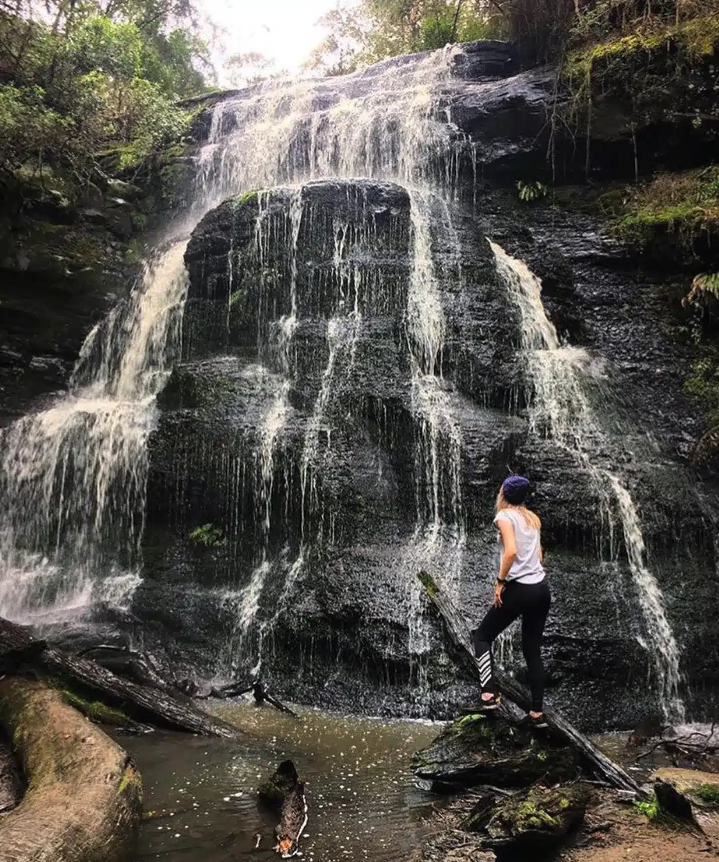 Henderson Falls – Fewer People, More Atmosphere