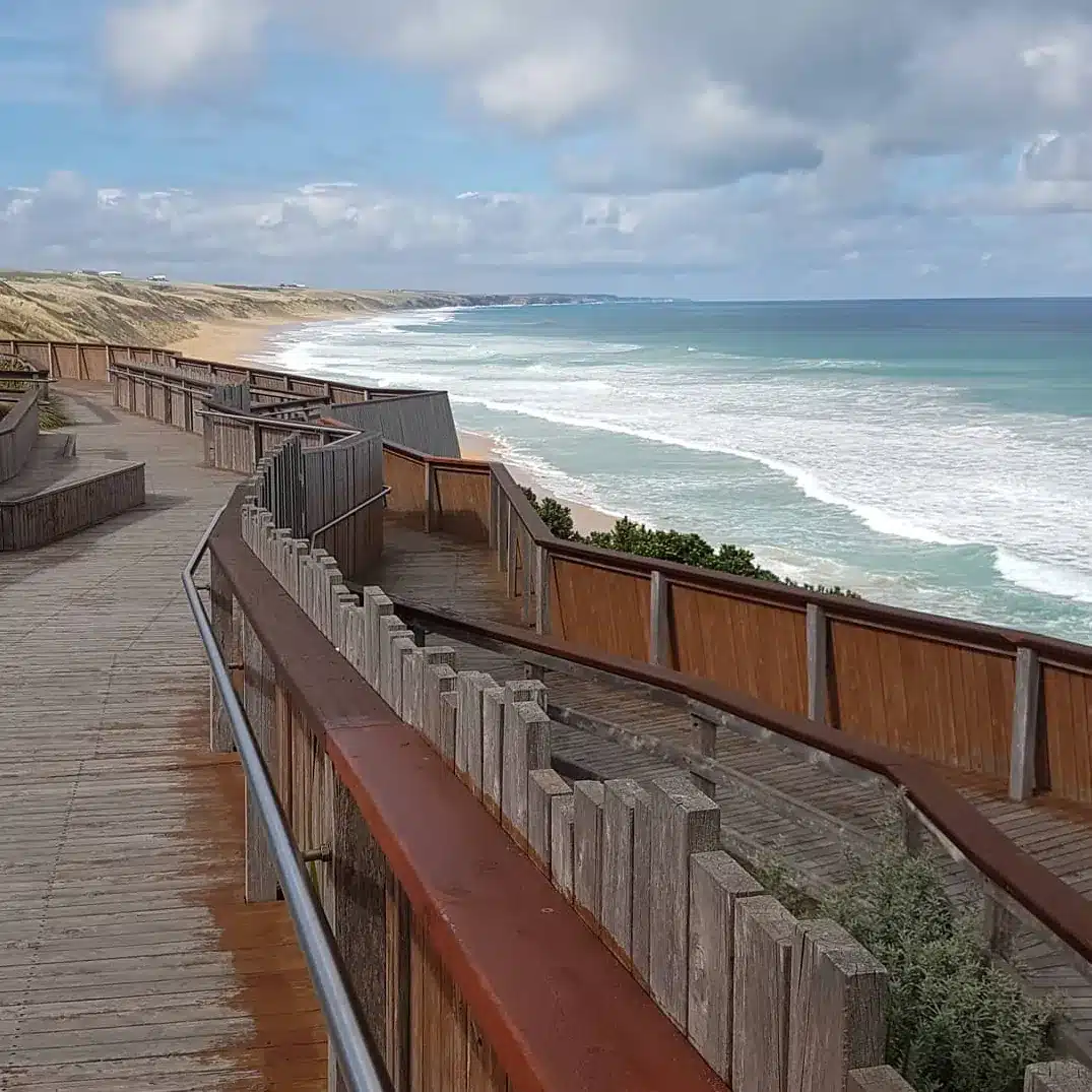 Logan Beach's Spectacle