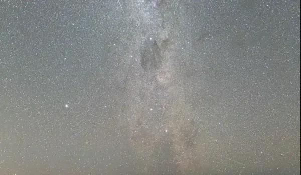 Why Nighttime Sightseeing Is The Biggest Uluru Trend For 2026